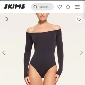 NWT skims off the shoulder bodysuit